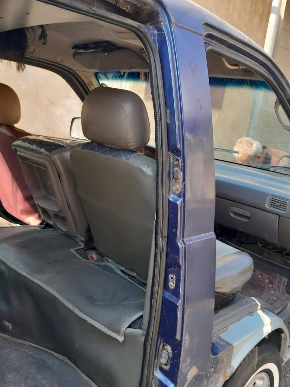 سلام عليكم كياه بريجو مديل 1996 رقم ألماني أ مكان بصره رقم الهاتف ***********
