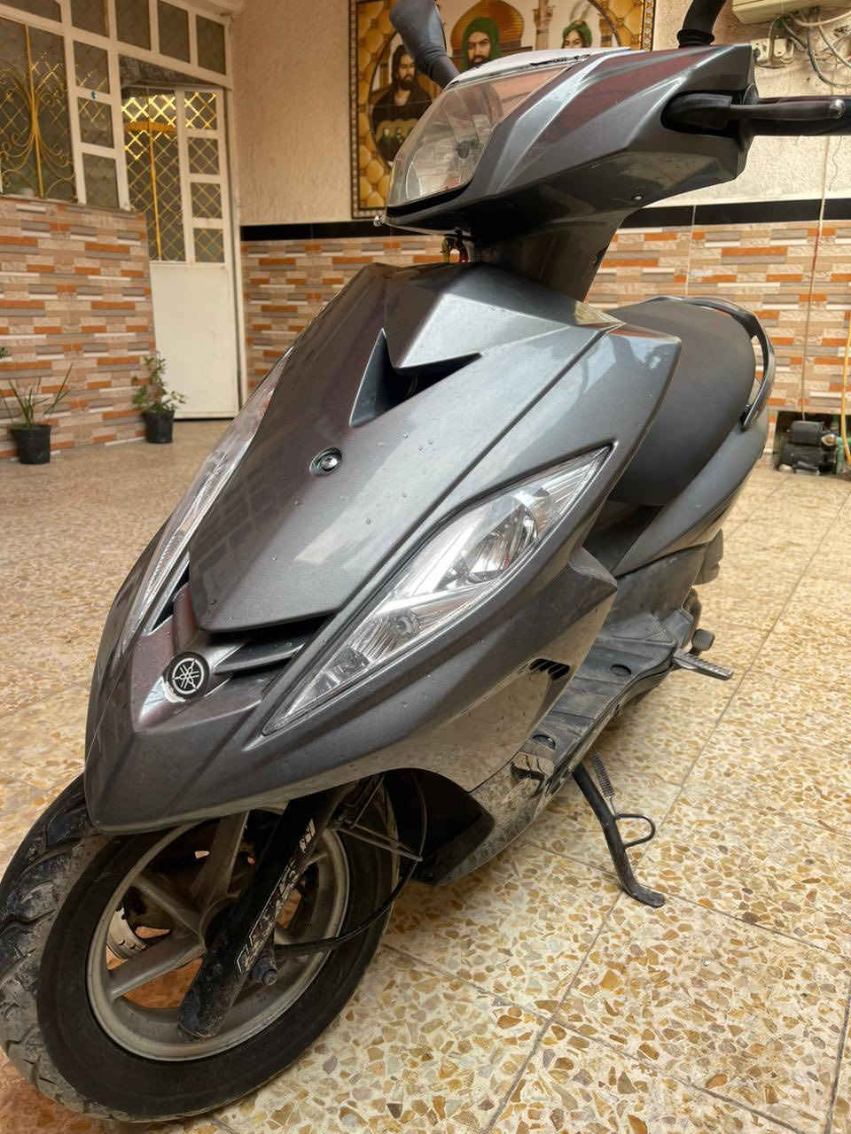 سلام عليكم دراجه جيتي ار البيع دراجه رمبه ما مفتوح بيهه برغي دراجه احلا من الصور صاله شهرين من نزلتهه رمبه العنوان بغداد حي اور السعر 1300وبيها مجال الرقم التصال ***********
