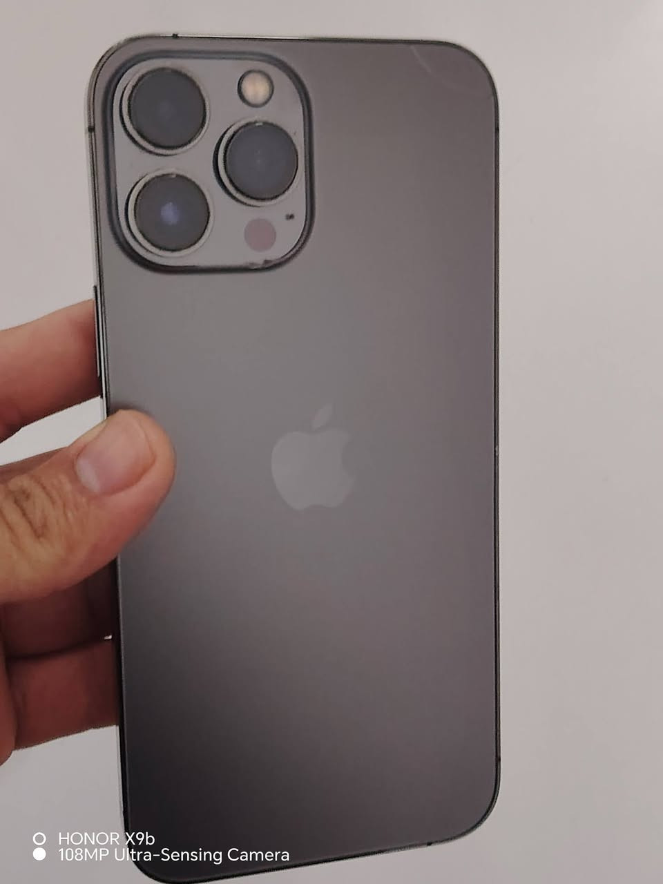 سلام علیکم ایفون  13 بروماکس  مکفول وتر بروف
ذاکرە   256 خط واحد  بطاریە  86 بلادی 
  بس بی هایل فطر صغیر بلظهر 
  سعر  625 الف  قفل   اقل مایرهم    
***********  واتساب
