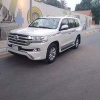 من رخصة الادمن المحترم لاندكروز GXR موديل 2017 موصفات ساز رقم بغداد مم...