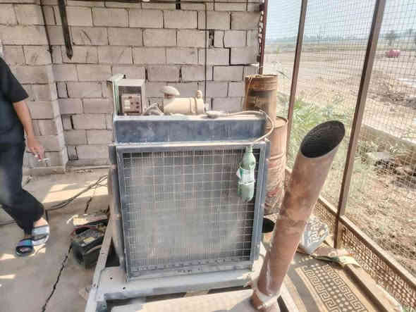 سلام عليكم مولد كمنز أربعه ستندر راس توليد ٦٠كيفي مولد مكفوله للشراي يتصل عل رقم ***********
***********
