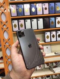 آيفون ١١ برو ماكس • ٢٥٦ • رمادي