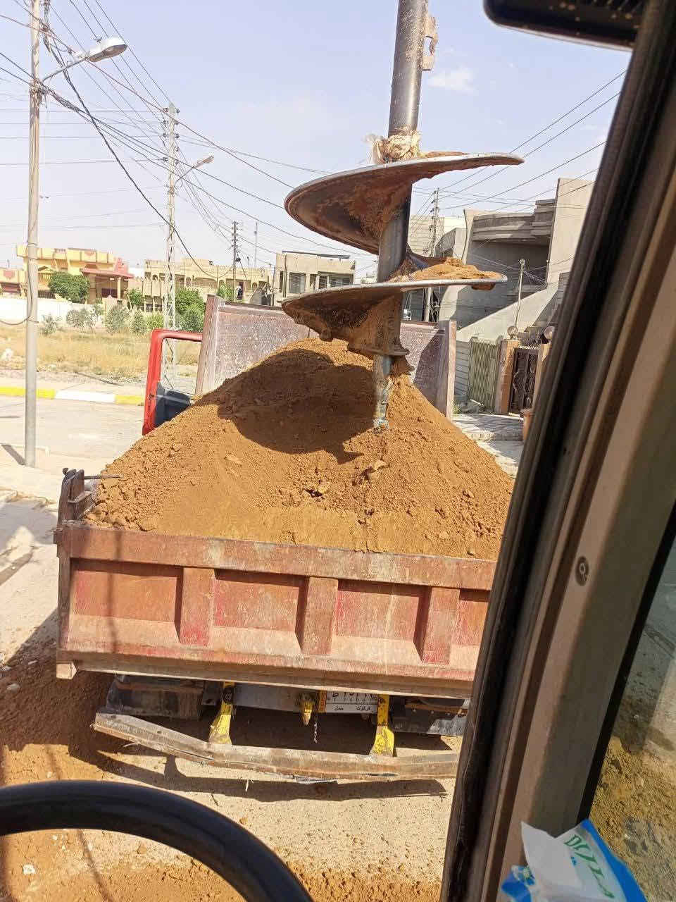 حفاره بير +تغليف بلوك نشتغل داخل كركوك ونواحيها انتصل ***********
