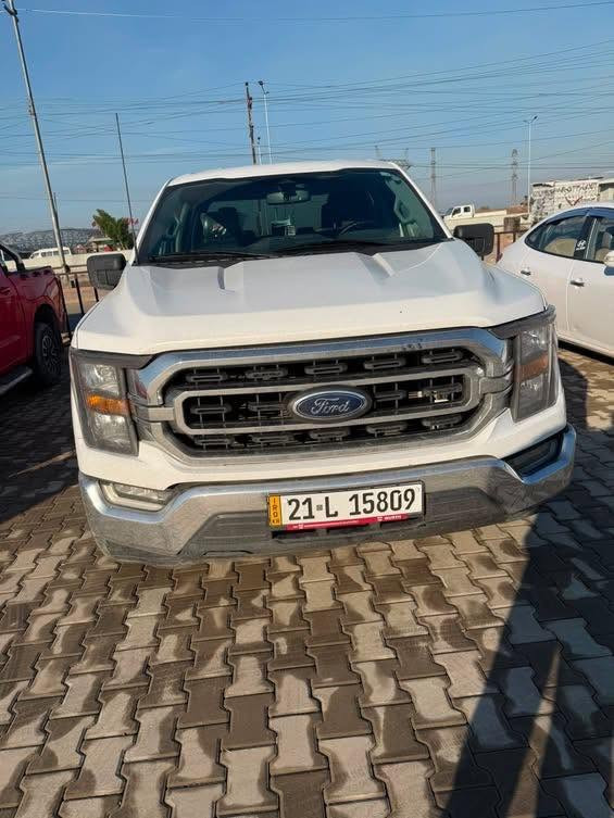 السلام عليكم 
السعر 260وبيها مجال للشراي 
من رخصة الادمن الطيب 
فورد F150  موديل 23 باب طويل بدي طويل 
المحرك 6 سلندر 2700 توين توربو 
ورقمها سليمانيه وبأسمي 
حادثها بسيط بس مبدل الجاملغ والبنيد 
كلشي بيها نظيف وجديد من كير ومحرك
ماشية فقط 47 الف ميل
والمواصفات البيها :-
1-كشن السايق كهرباء 
2-والكشنات جلد
3-تحكم سترين جهتين 
4-وتحديد مسار 
السيارة جاهزة من كل النواحي وبيها بعد مواصفات 
مكاني بغداد الشعب
للاستفسار اكثر للاتصال ***********
