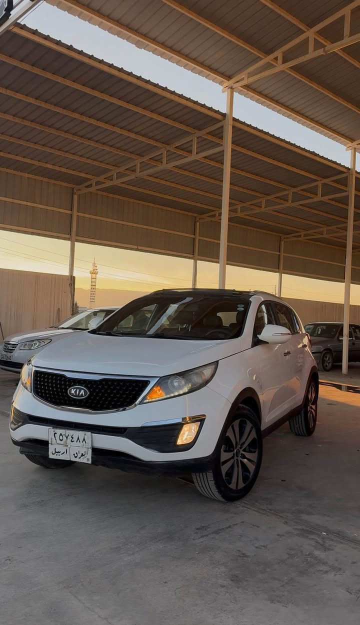 كيا سبورتج 2012 فول بنوراما
سعر 128 ورقة مجال 
صبغ قطعتين بدون دواخل مكانين تعديل بارد
سيارة حلوة جاهزه كاملة
عنوان قضاء بردرش / دهوك
تلفون واتساب
*********** الحمدانية, نينوى
