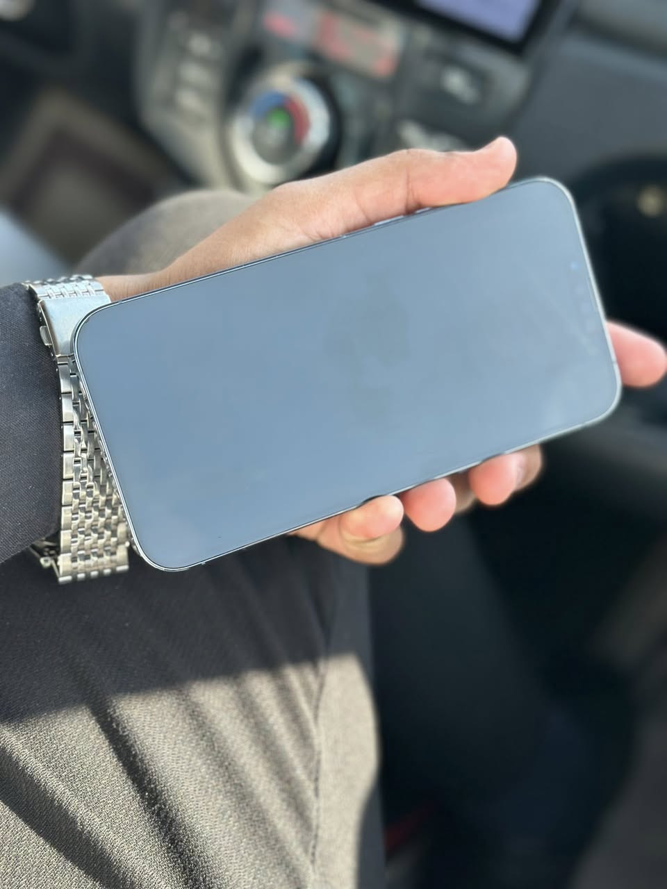 للبيع 📣📣📣

iPhone 13 pro max
 
• ذاكره 256
•بطاريه 81
•جهاز مكفول من كلشي ممبدل بي اي شي ولا داخل صيانه 
•جهاز يلمع كلش نضيف بحالة الوكالة بعده ك نضافه ولمعه الجهاد جوهره  

السعر 700

المكان بغداد 📍

للتواصل *********** 📞
