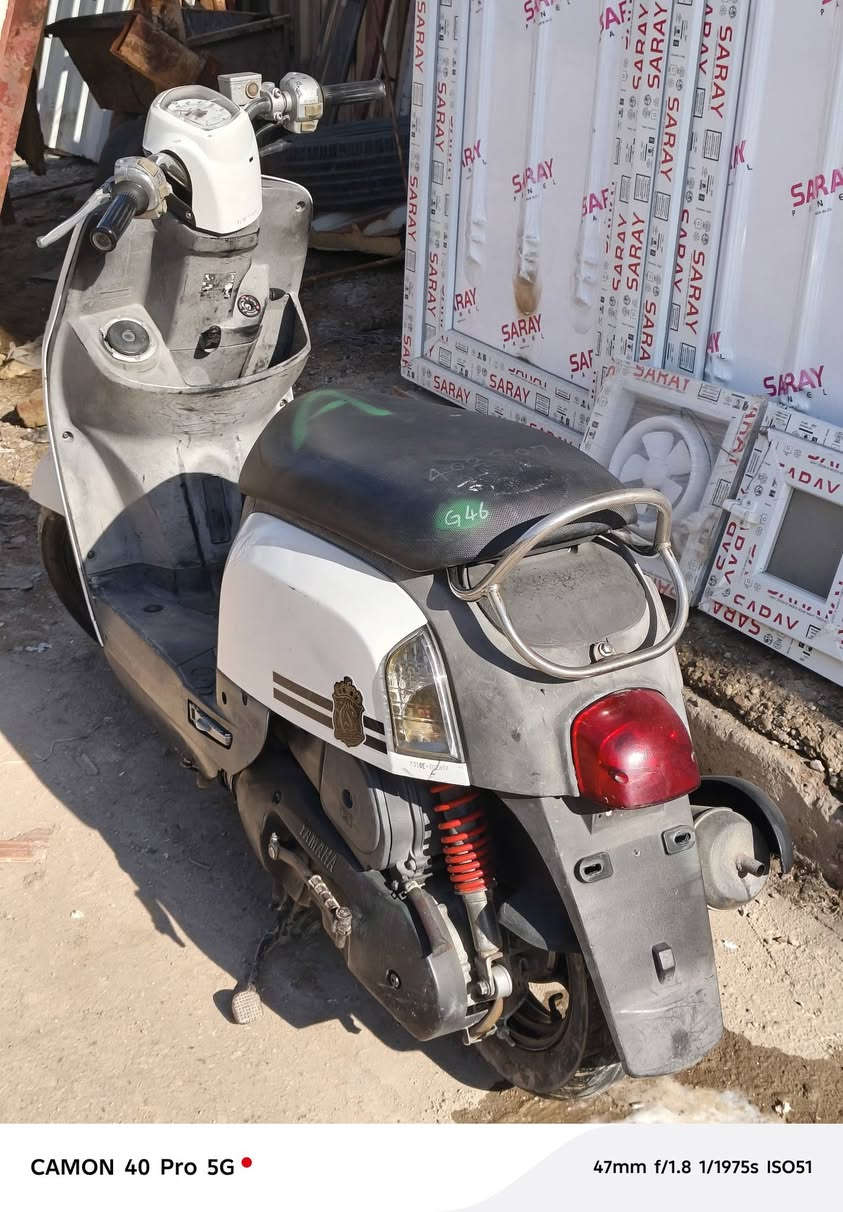 دراجه ماكس بوليس للبيع الله شاهد دراجه خير من الله صالها شهر من نزلتها من لحاويه دراجه بلاديه بغرغي ممفتوح بيها  لسعر 900, و بيها مجال حك جيه مالتك ‏‪***********‬‏
