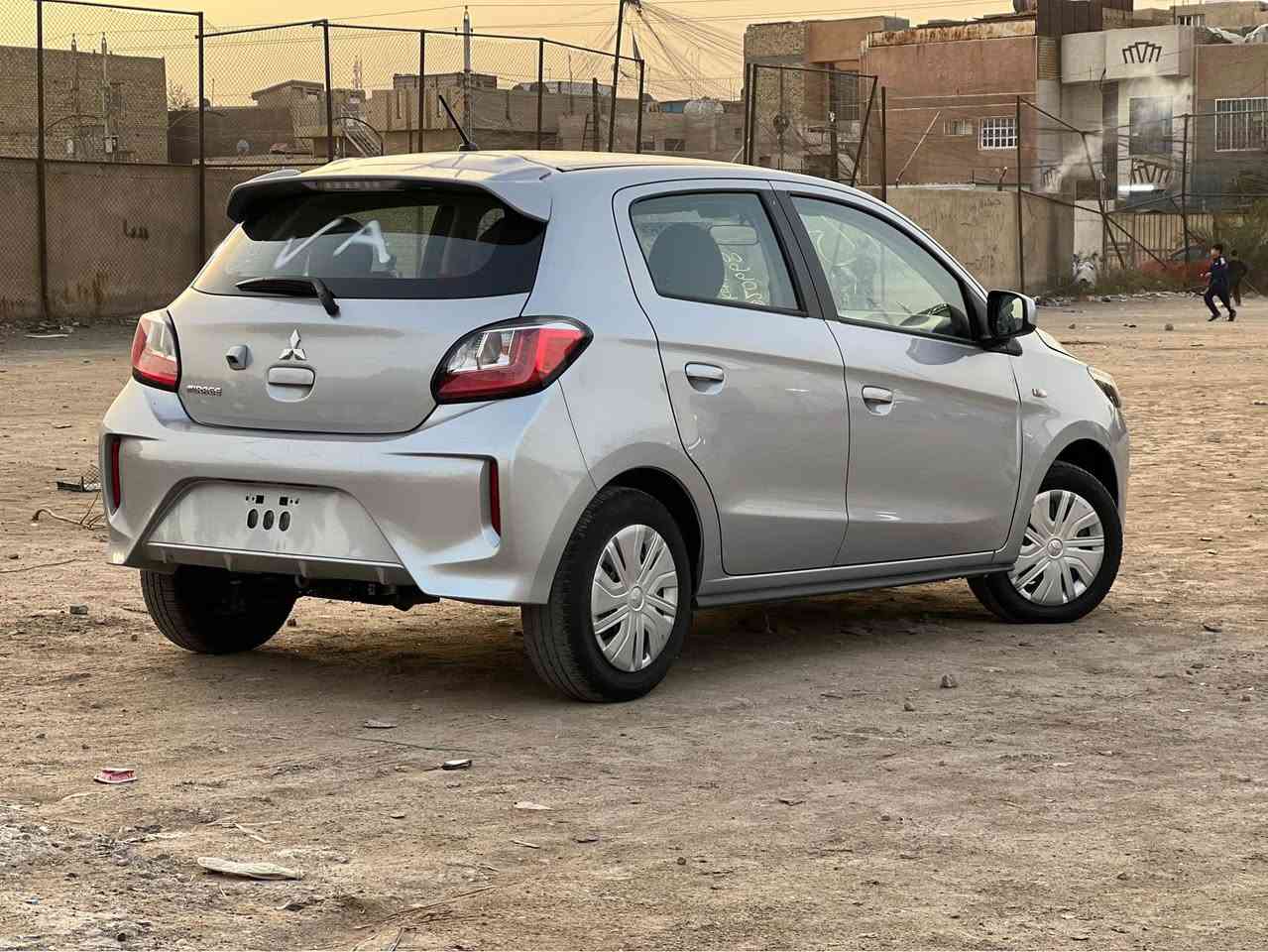 ميراج 2024 واردي امريكي 
السعررر 80
ماشيه 16 الف 
مكينه 1200
حادثه جاملغ وبنيد مبدلات 
مواصفات 
شاشه 
كامير 
رادرار
تحكمات
السياره بدون رقم بسمي 
مكان بغداد 
*********** بغداد, العراق
