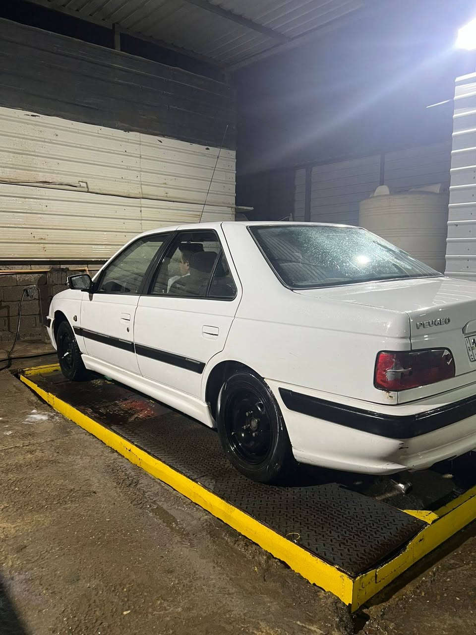 بيجو بارص 2018 كير محرك مكفولات تبريد تدفئه شغال صدر جديد سنويتها 2030 جديده سيارة كامرة وشاشه رايدها ب58 وبيها مجال رقم *********** مكان بغداد التاجي
