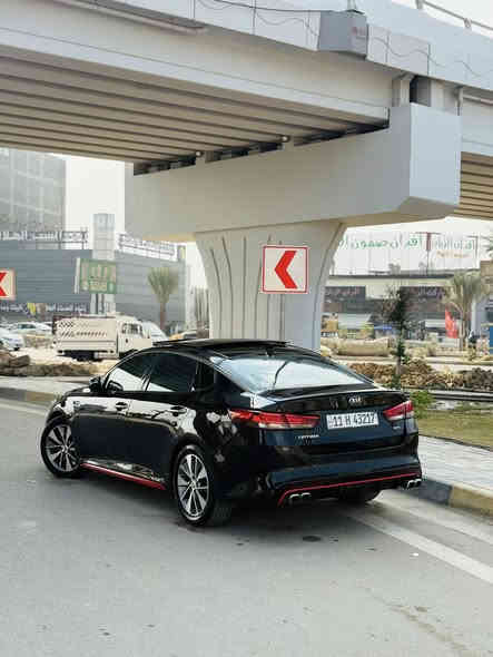 كيا أوبتيما 2016 SXL تيربو 🚀 فول مواصفات
المحرك:
 • 2000 تيربو
 • دبل كزوز
 • 3 طكات بانوراما

الكاميرات والحساسات:
 • 5 رادارات (أمامي + خلفي بالدعاميات)
 • 5 كاميرات شاملة
 • كاميرات جانبية بالمرايات
 • كاميرا خلفية
 • كاميرا علوية بالقمارة
 • 4 كاميرات 360°
 • حساسات أمامية + خلفية
 • بصمة حساسات خلفية
 • نقطة عمياء

 • تبريد قطعتين منفصل
 • كشنات جلد
 • داخلية قرميدي
 • كشنات كهرباء + تبريد + تدفئة + مساج
 • كشنات خزن (ميموري) 3 وضعيات
 • أوتو هولد
 • 3 وضعيات قيادة
 • بردات خلفية
 • دخول ذكي
 • بصمة أبواب
 • مرايات كهرباء شفط
 • جنطة ذكية تنفتح عن بُعد
 • الجام ذكي حساس للطوارئ (إذا شي قدام ينزل تلقائي)

الصوت والإضاءة:
 • سماعات Harman Kardon عدد 10 + 2 دمام أمامي وخلفي
 • لايت LED Dynamic دوّار مع الستيرن

الإطارات:
 • ويل 19 بلادي كروم

السلامة:
 • تحديد مسار
 • توقف تلقائي
 • مثبت سرعة ذكي مع رادار
 • شاشة أعطال
 • حساس ماء الزجاج

المسافة المقطوعة: 80,000 كم

⸻

الحالة:
 • صبغ: جاملغ + بنيد + جاملغ ثاني فقط رش
 • بدون دواخل
 • شواصي ولغود سليمة 100%

⸻

السعر: 120$ – وبيهه مجال بسيط

📞 ***********
📍 الموقع: الدورة
