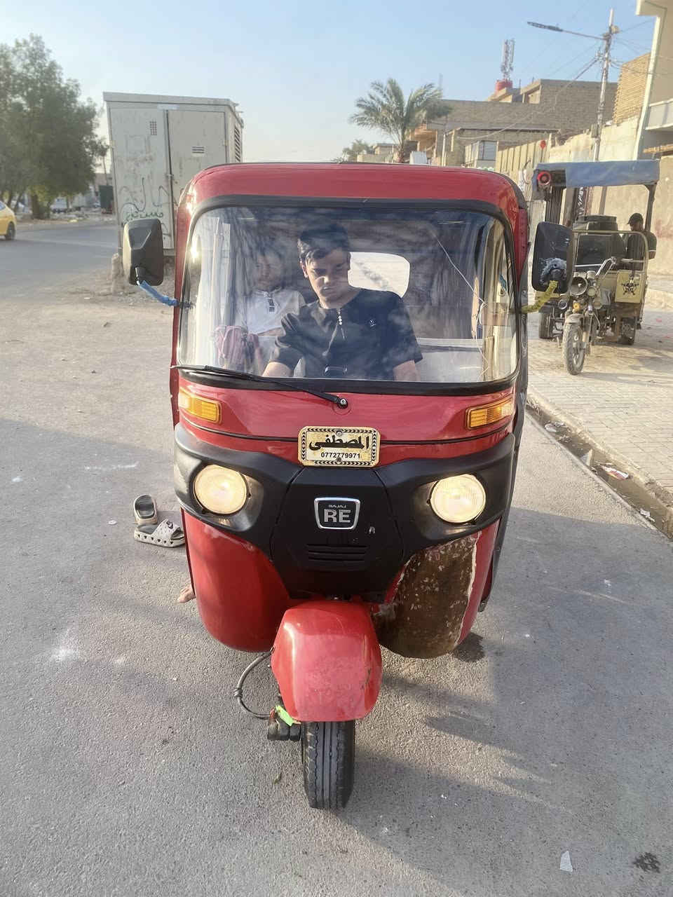 السلام عليكم تكتك مديل 18تكته حلوه بس يرادله تعمير الغد ودوسه من جهت الجاتر مكينه كفاله سعر4250وبه مجال بصيط وراق المصطفي 7 مكاني بغداد مدينه الصدر الكياره رقم ***********
