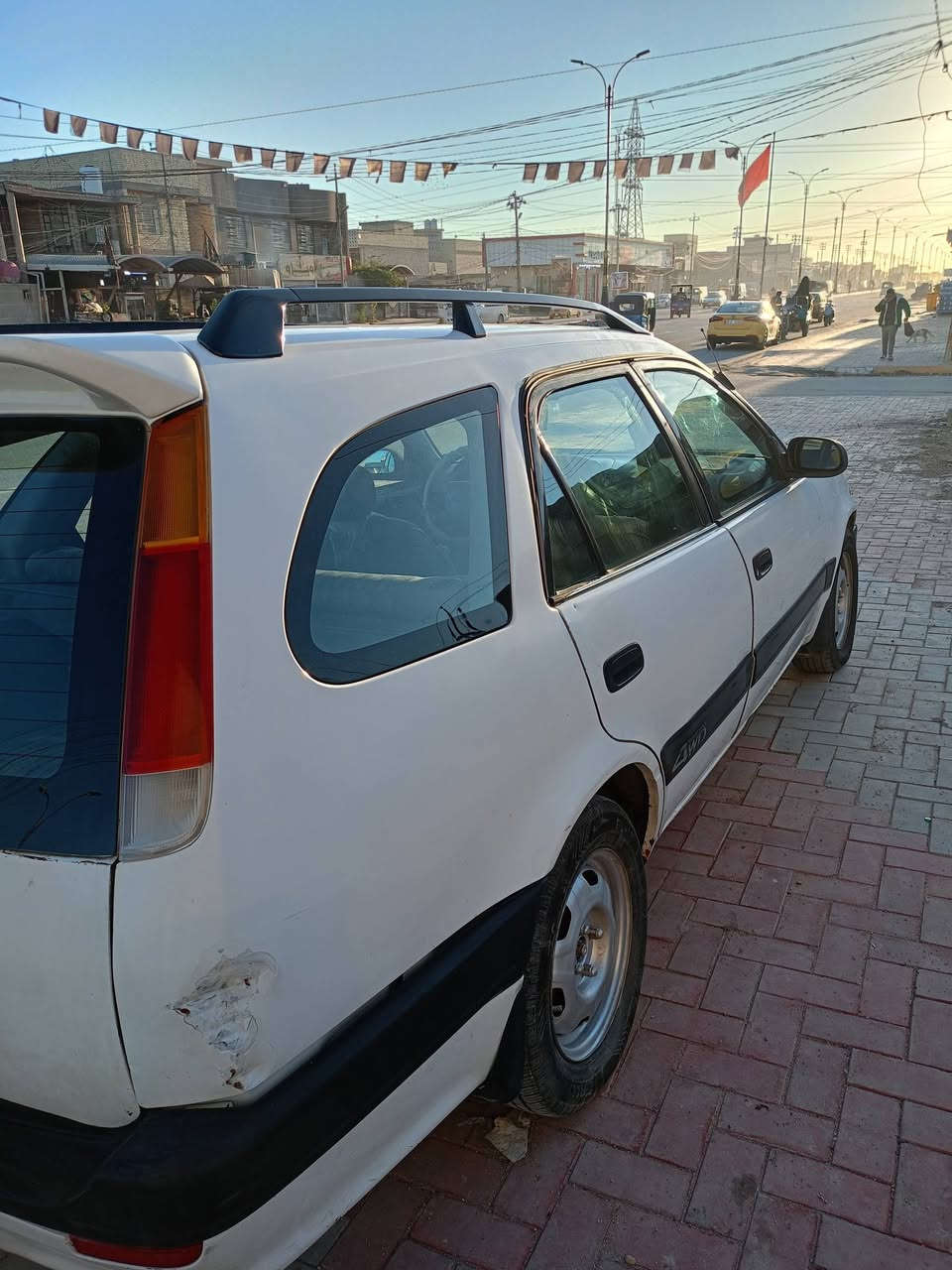سلام عليكم كورلا موديل 95 رقم كربلاء السياره جاهزه محرك الف و800  كير اوتماتيك السعر 32 رقم ***********
