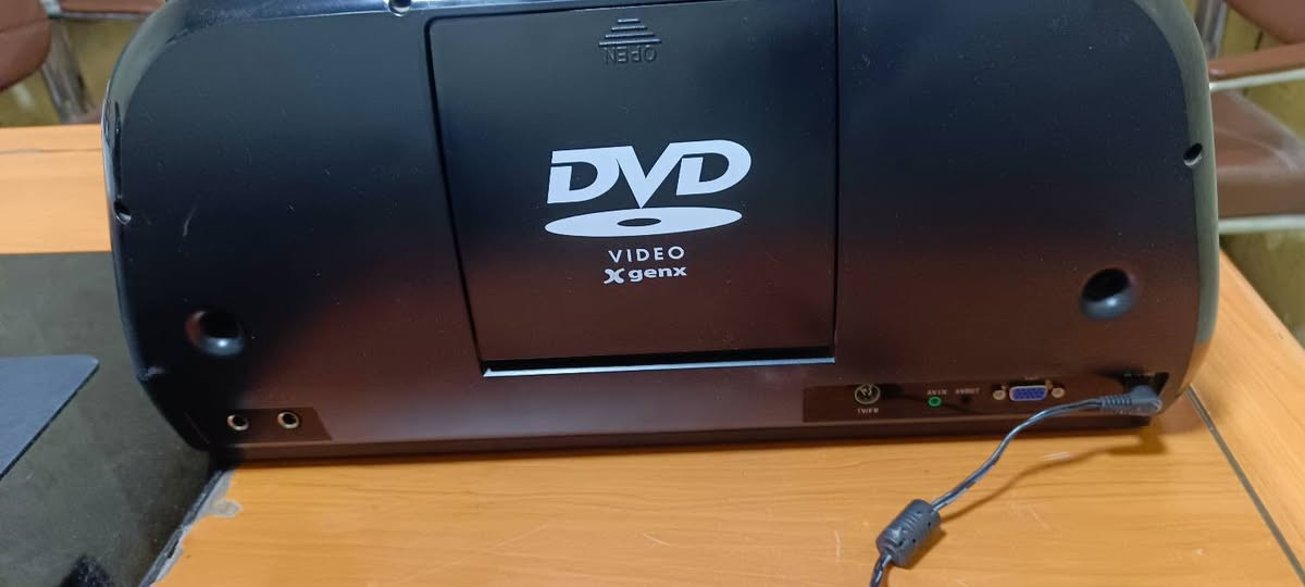 مشغل DVD شغال غير مستعمل يشغل فلاش وقرص ورام سعرة ١٥ الف يوجد توصيل مكاني بغداد


**إذا كنت صاحب هذا الإعلان وتريد حذفه لأي سبب، رجاءا أرسل رسالة إلى الدعم الفني**