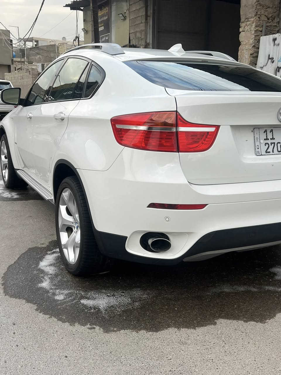 BMW X6 3.5  2011

-------------------------------------

#السعر :168 $ وبيه مجال 

‏  

#رقم السيارة : بغداد أنكليزي 

#مكان السيارة : بغداد الدورة 

-------------------------------------

السلام عليكم 

للبيع   

بي ام  X6 موديل 2011 حجم 3.5 6 سلندر  N55 سيارة خليجية

مكفولة بدون ضربة و صبغ  رقم بغداد الجديد  

سيارة فول مواصفات

تفاصيل السيارة 

1_ بصمة كيلس دخول ذكي 

2_محرك 6 سلندر+كير مكفولات ⁦

3_تبريد شغال قطعتين 

4_سلايت 

6_مراية داخلية+جانبة عاكسة 

7_مري شفط 

8_ كشنات كهرباء  +ذاكرة خزن  

9_بردات جانبية

10-لدات انارة داخلية 

11-شاشة   

12-داخل قرميدي 

13-انارة ترحيب 

14_ كاميرات عدد 5

15-حساسات امامي خلفي  

16-ويل حجم 20 بلادي  +تخم تاير جديد 

17-صدر امامي خلفي جديد  

18-اوتو هولد 

19-لايت زنون داينمك  

20-ستيرن كهرباء مع خزن ذاكرة 

21-شاشة اعطال 

22_هاند بريك بصمة 

23- كزوز رياضي 

24_شفتات ستيرن 

25_جنطة كهرباء  

26-ابواب شفط 

27 -دات شو

28-طخم تاير برجستون 

29-شاشة عربية

للاستفسار ***********
