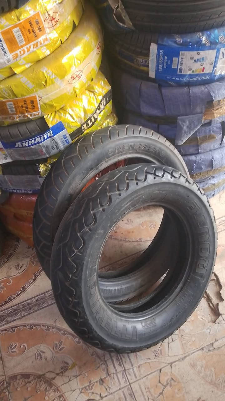 طائرات هارلي للبيع خلفي وامامي قياس 170.80.15 الثاني 120. 90 18 العنوان بغداد الشعله القطاع الثاني سعر اتصل على الرقم الوان الهاتف *********** واتساب فقط
