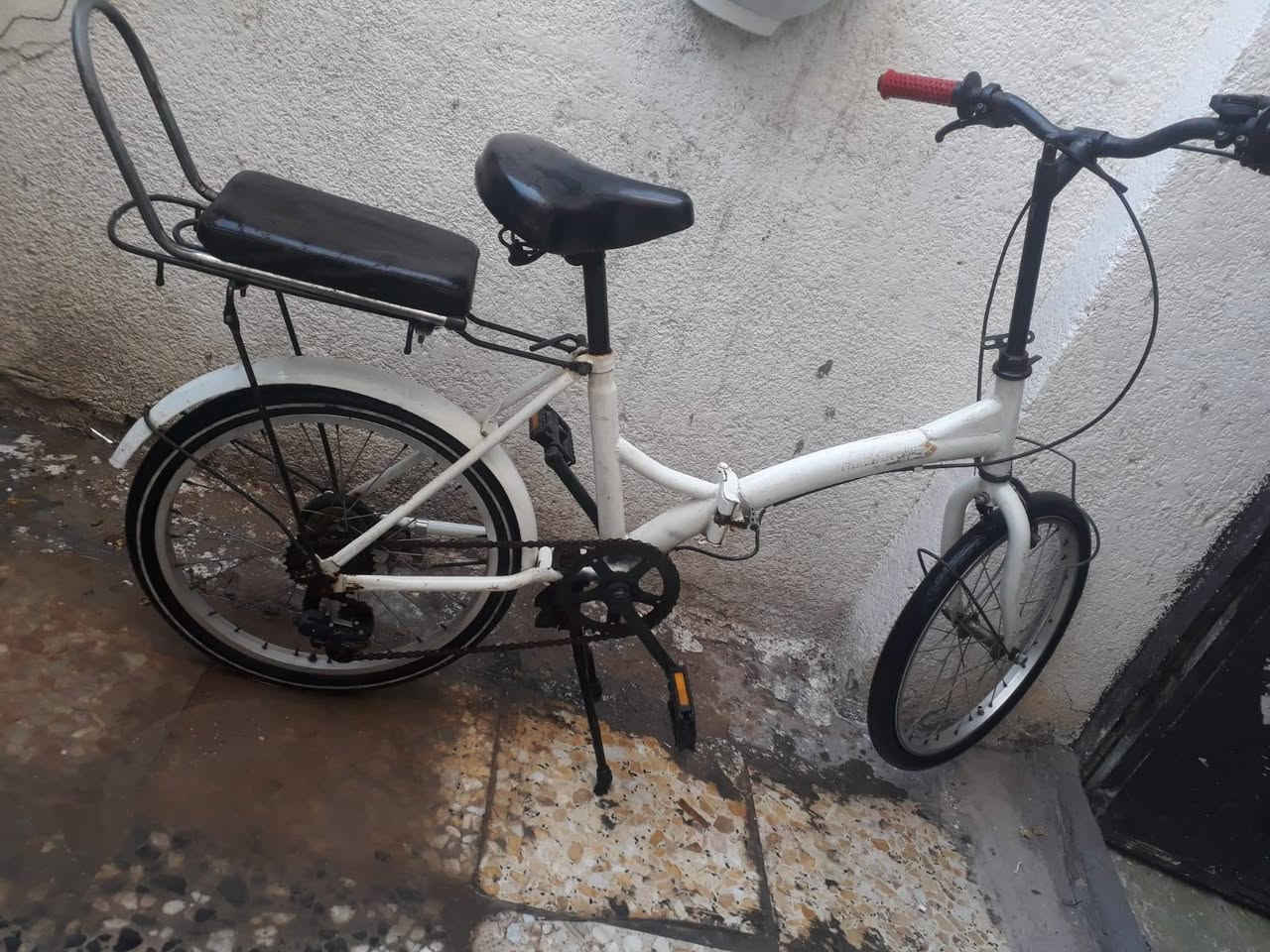 بايسكل يطبك حجم 26 كلش نظيف مابي نقص مكان البنوك سعره 60


**إذا كنت صاحب هذا الإعلان وتريد حذفه لأي سبب، رجاءا أرسل رسالة إلى الدعم الفني**