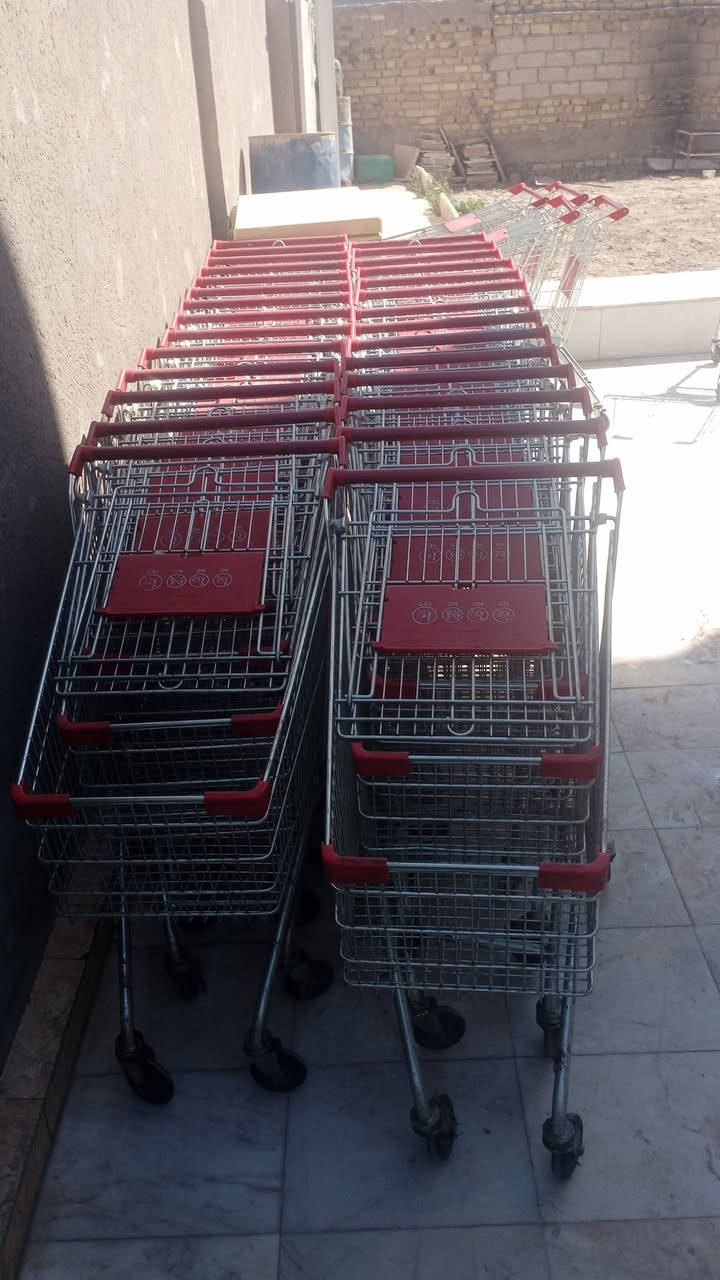 للبيع عربات تسوق العدد ٣٣ مكان ديوانية عفج اتصال ***********
