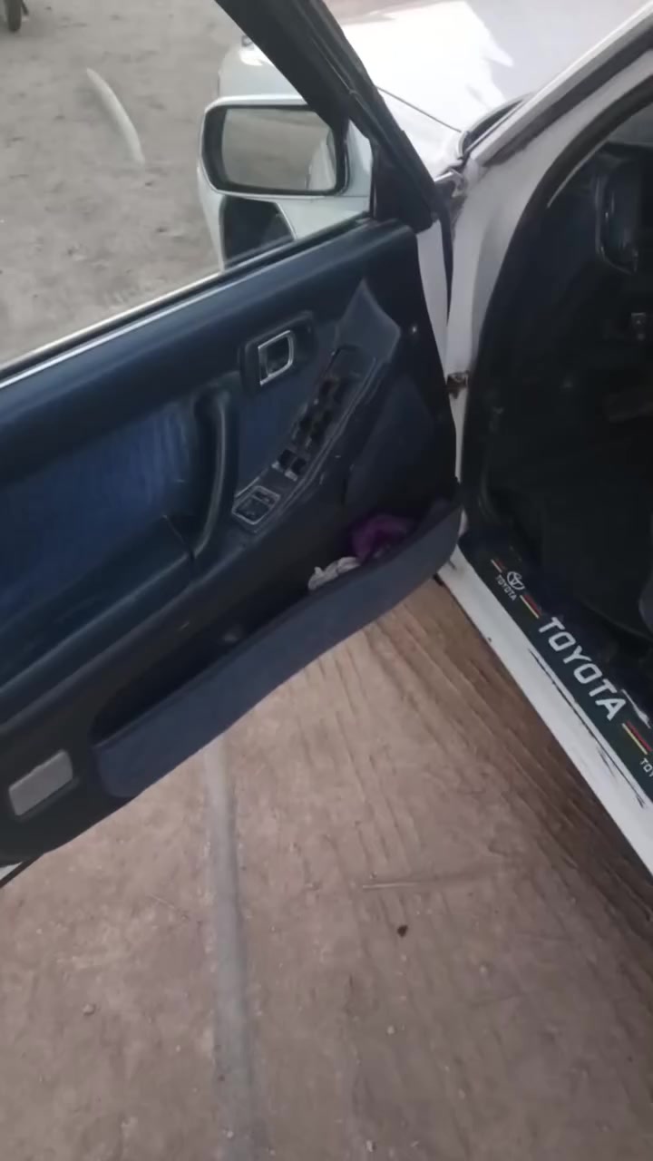 السلام عليكم 
سياره ارنب تكم موديل 95مكفوله رقم بغداد انكليزي بسمي تحويل ثاني يوم السياره مال جناي نضافه اخلى من الصور السعر 85 وبيه مجال ***********
