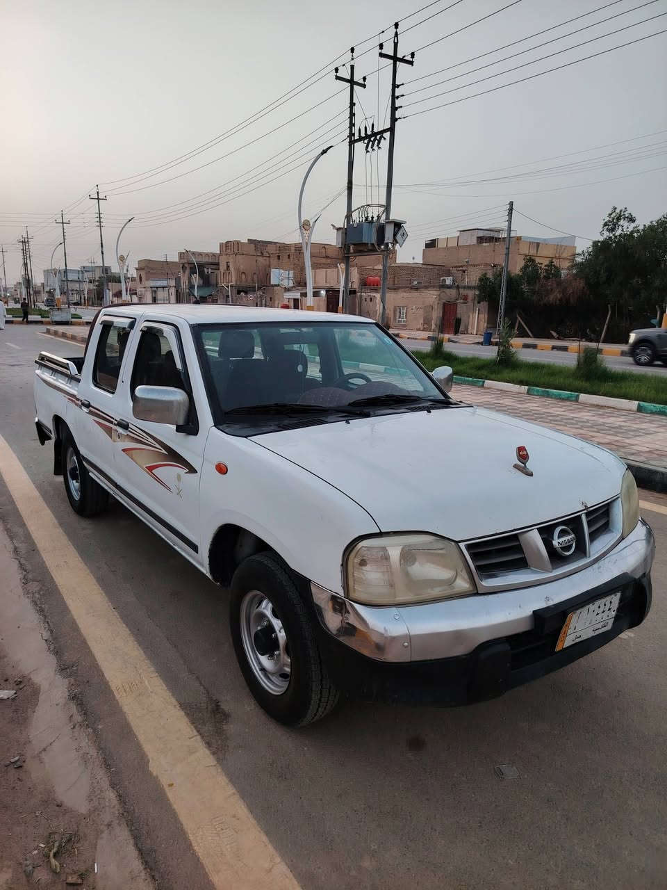للبيع نيسان بيك إب 2013 جاهزه من كل شيء حداديه جديدة  محرك ع الشرط تخم تاير تبريد كهربائات السونار مرفق بالمنشور السعر 110 ورقه للاستفسار ***********
