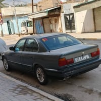 بي إم دبليو 525i • بي إم دبليو 1992 • سيارة رصاصي • كير اوتوماتيك • دا...
