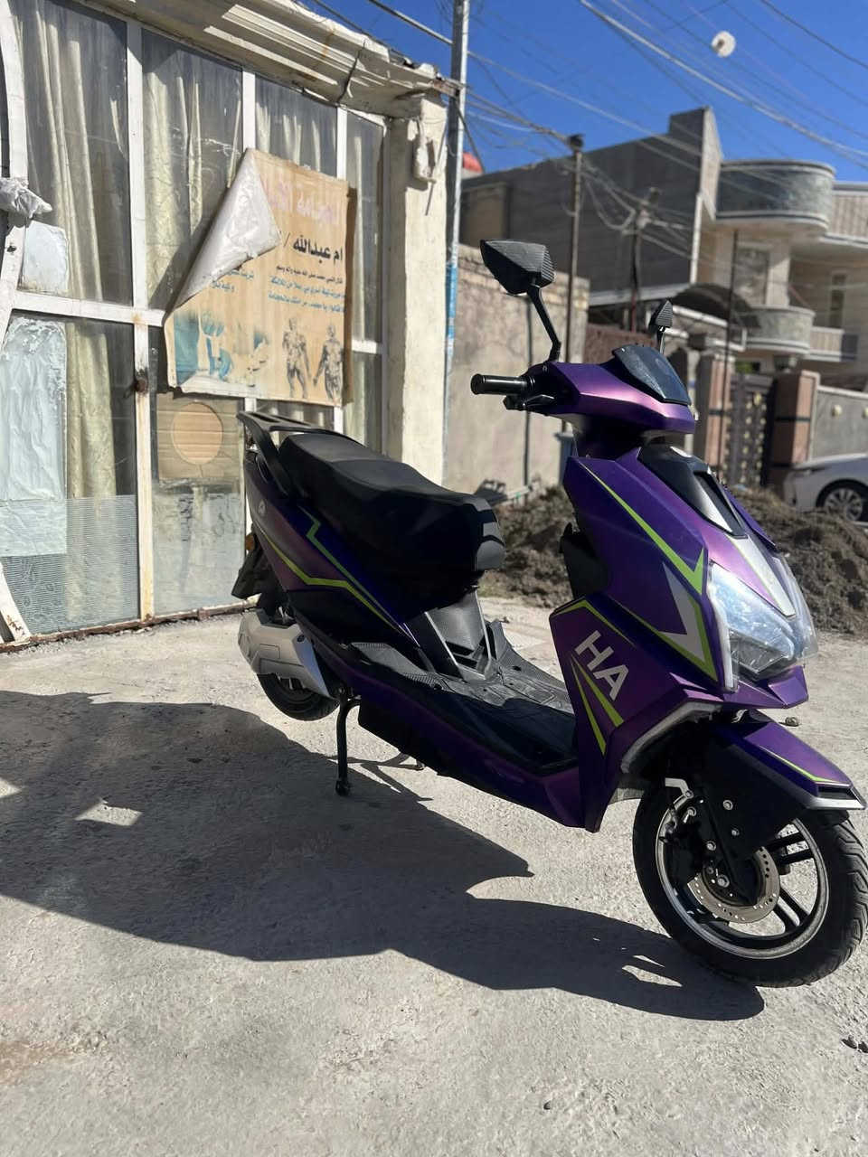 للبيع 6 بطاريات
العقل 72v - A40
ملف 2000 نحاس 
بصمة تشغيل عن بعد 
انذار سرقة 
منفذ USB
بريكات دسك امامي خلفي 
لايت زينون 
ماشية 2300 قابل للزيادة 
بيها شخوط بسيطة 
و شادلها تاير خلفي جديد مال سكنس 110/70
بطارية نص عمر - ابيع بدون بطارية للأمانة 
*********** واتساب فقط
مكانها بغداد
