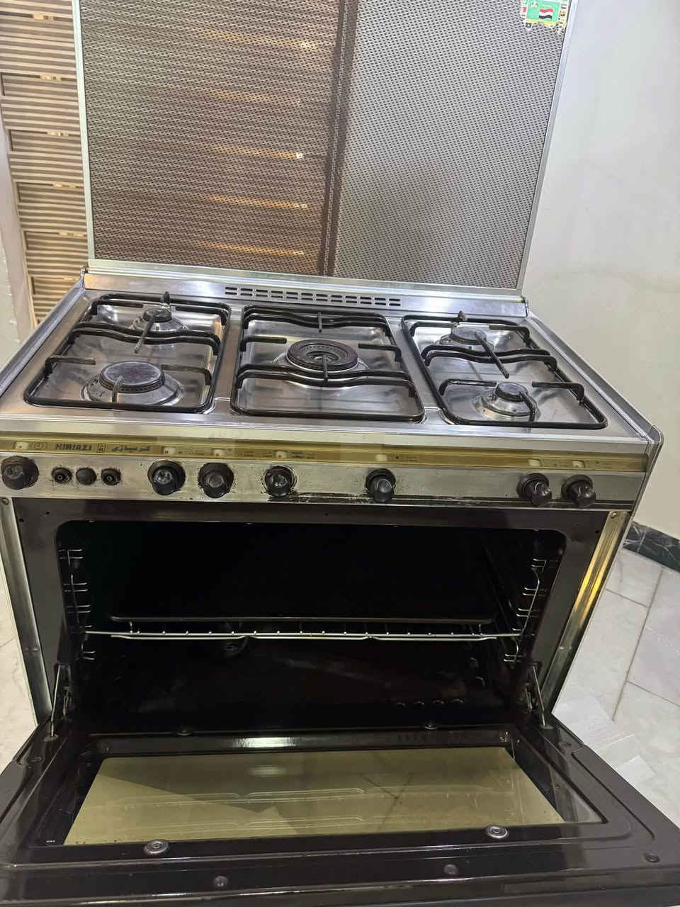 طباخ كريازي مصري اصلي جديد كلشي شغال كل العيون والفرن سعر250 بي مجال بسيط
الاسكان الاولى


**إذا كنت صاحب هذا الإعلان وتريد حذفه لأي سبب، رجاءا أرسل رسالة إلى الدعم الفني**