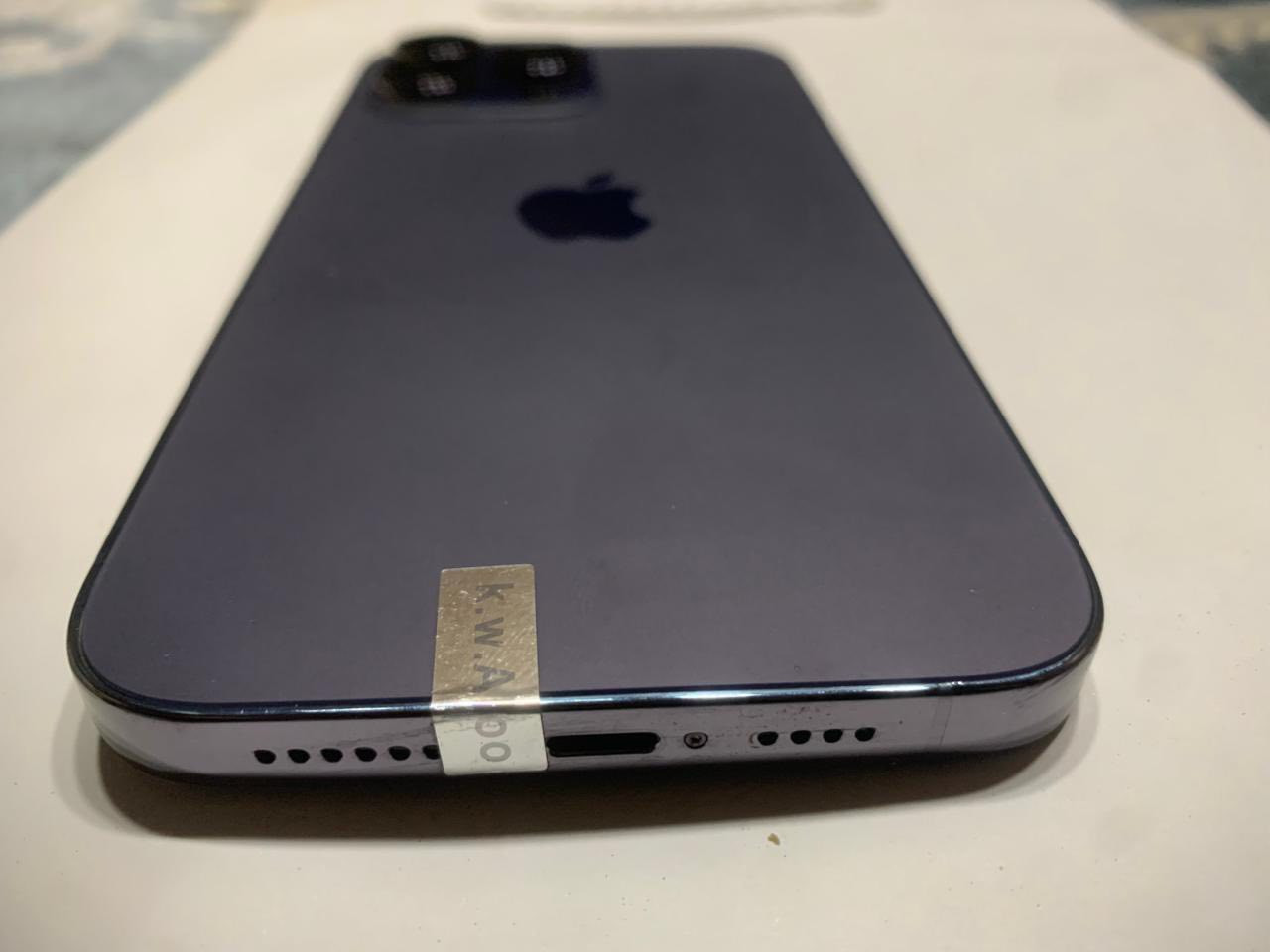 سلام عليكم آيفون 14برو ماكس 
ذاكرةً 256
بطاريةً96
أمريكي تلفون جديد كلش وتر ما داخل تصليح ابد السعر 850 وبي مجال *********** متواجد على واتساب
