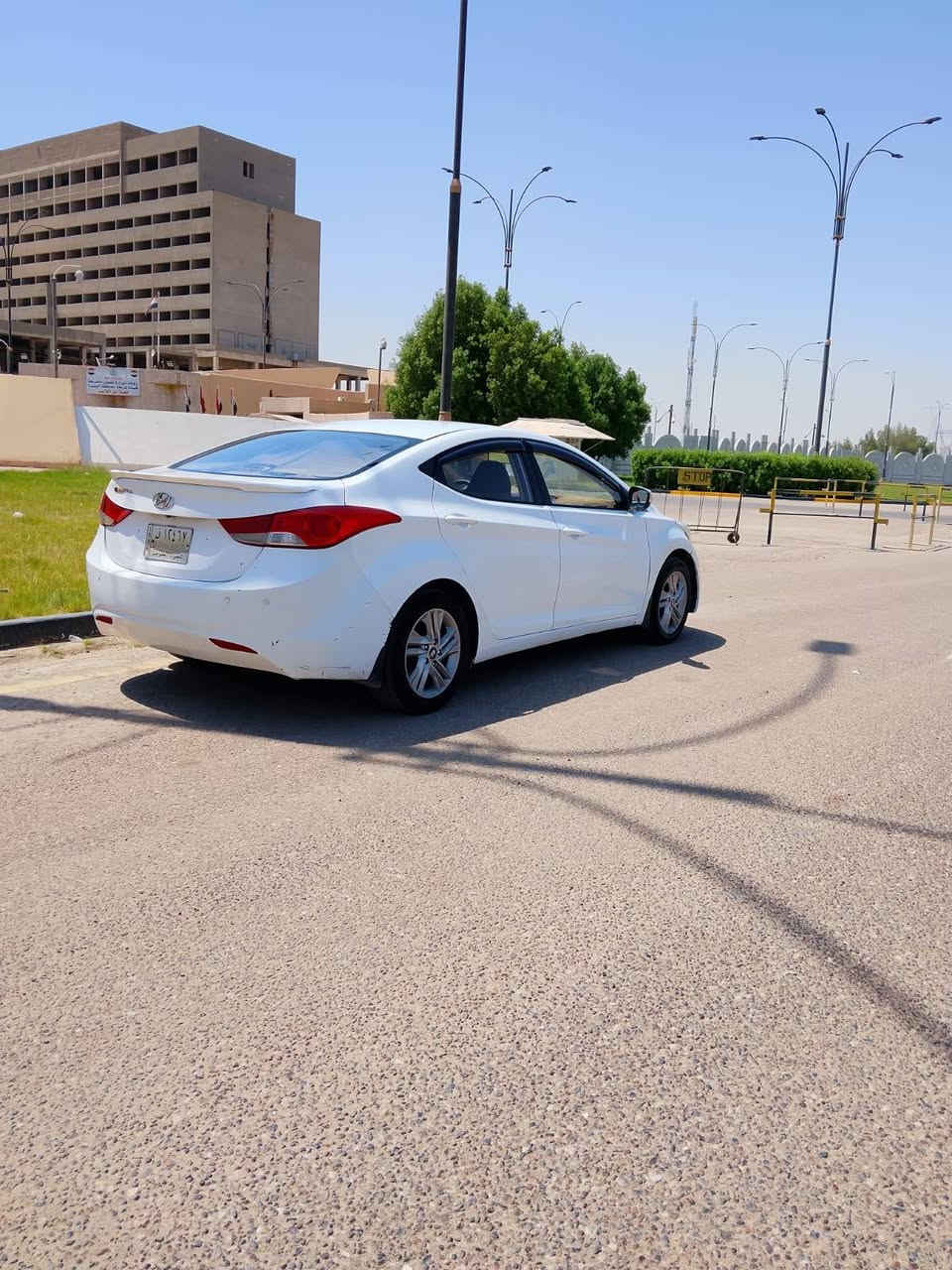 سلام عليكم النترا خليجي مديل13  رقم بصره بسمي تحويل مباشر سياره بيه صبغ بدون دواخل محرك 1600 كير ومكينه وحداده تبريد تخم تاير باتري سياره جاهزة من كلشي مكاني البصره شراي يتصل ويدلل الخاص مغلق *********** البصرة, العراق
