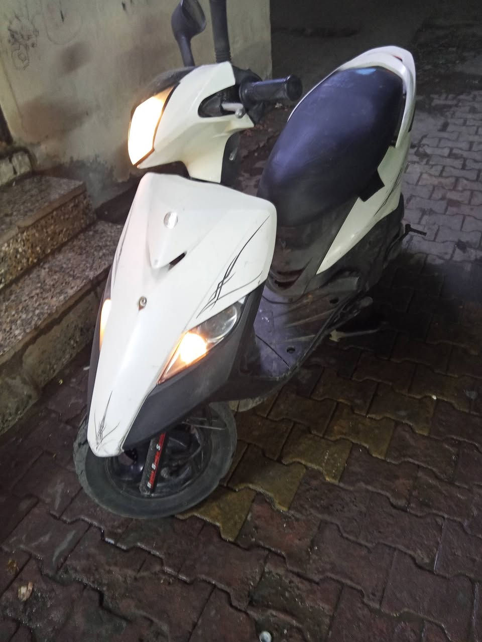 السلام عليكم دراجه ماكس ثعلب مقفوله من تاير للتاير دراجه شلعتهة فول كلجات رياضيه دراجه نظيفه الله شاهد قبل سبوع نزلته من رمبه السعر خاص***********
