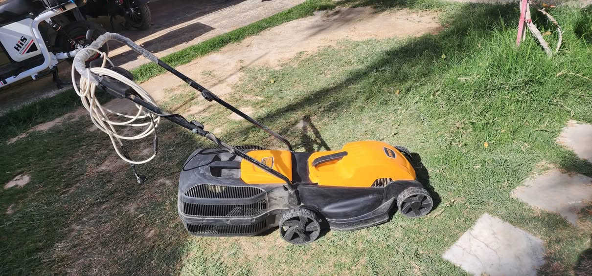 سلام عليكم  مكينه قص ثيل نوع انجيكو جدا نضيفه مستعمله فقط مرتين  مشتريهه مصارلي ٣ اشهر ب ١٤٠ الف  سعر 95 مكاني بغداد زيونة  رقمي ***********
