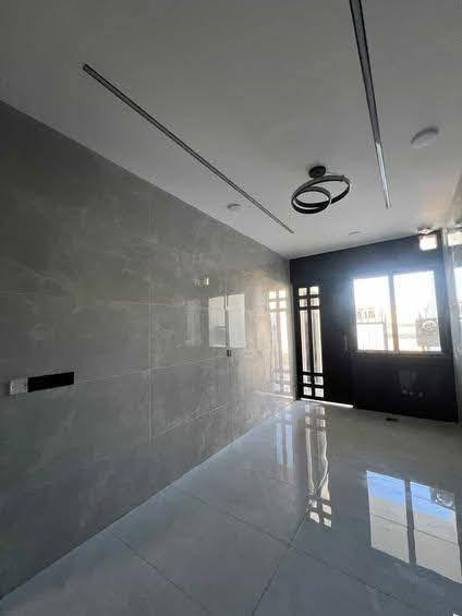 دار للبيع التعليم العالي جمعية غرفة تجارة مساحه ١٢٠ متر درايج منفصله يحتوي كل طابق ع غرفة نوم وهول واستقبال السعر 75 وبي مجال للاستفسار اكثر ***********
*********** واتساب ***********
يتوفر لدينا قطع اراضي للبيع في حي التعليم العالي والتربيه بأسعار مناسبه وكذلك يوجد لدينا نضام البناء بالتقسيط
#موصل #الجميع
