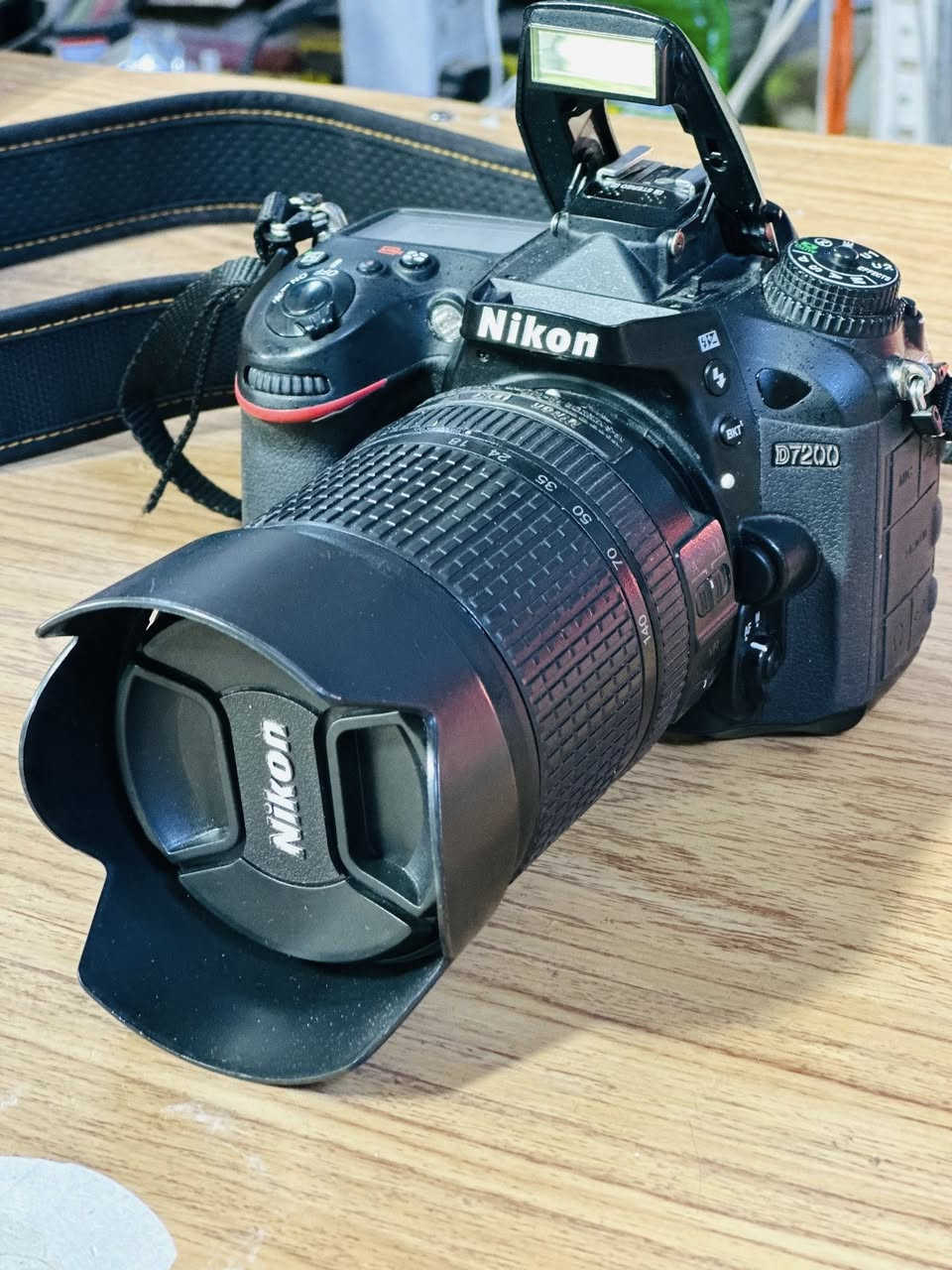 للبيع نيكون 7200 نضيفه  مع كامل المحلحقات
عدسه الاصليه 18-140 بطاريه +رام + شاحنه + جنطه صغيره نقصه قبق بطاريه واكع 

السعر 650 الشراي يدخلي خاص


**إذا كنت صاحب هذا الإعلان وتريد حذفه لأي سبب، رجاءا أرسل رسالة إلى الدعم الفني**