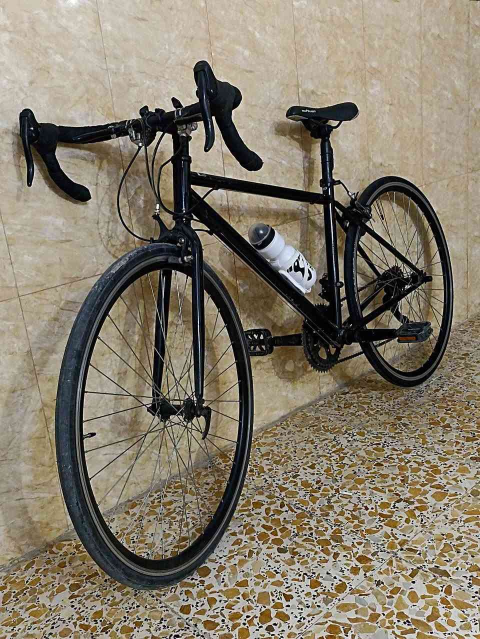 للبيع رود ياباني
باسكل رود  سريع وسلس  
الگيورة شيمانو تورني امامي 2 خلفي 7
المعدن حديد مخفف قوي  ومتين 
وياله شفتين عالية تتحمل الطسات 
السعر 200 
توصيل متوفر


**إذا كنت صاحب هذا الإعلان وتريد حذفه لأي سبب، رجاءا أرسل رسالة إلى الدعم الفني**