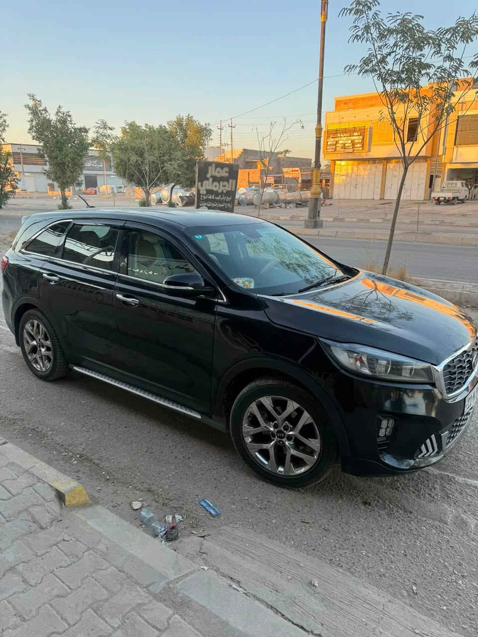 السلام عليكم سورنتو امريكي 4 سلندر قطعتين بدون اير باك للبيع 160 بيها  مجال
***********
