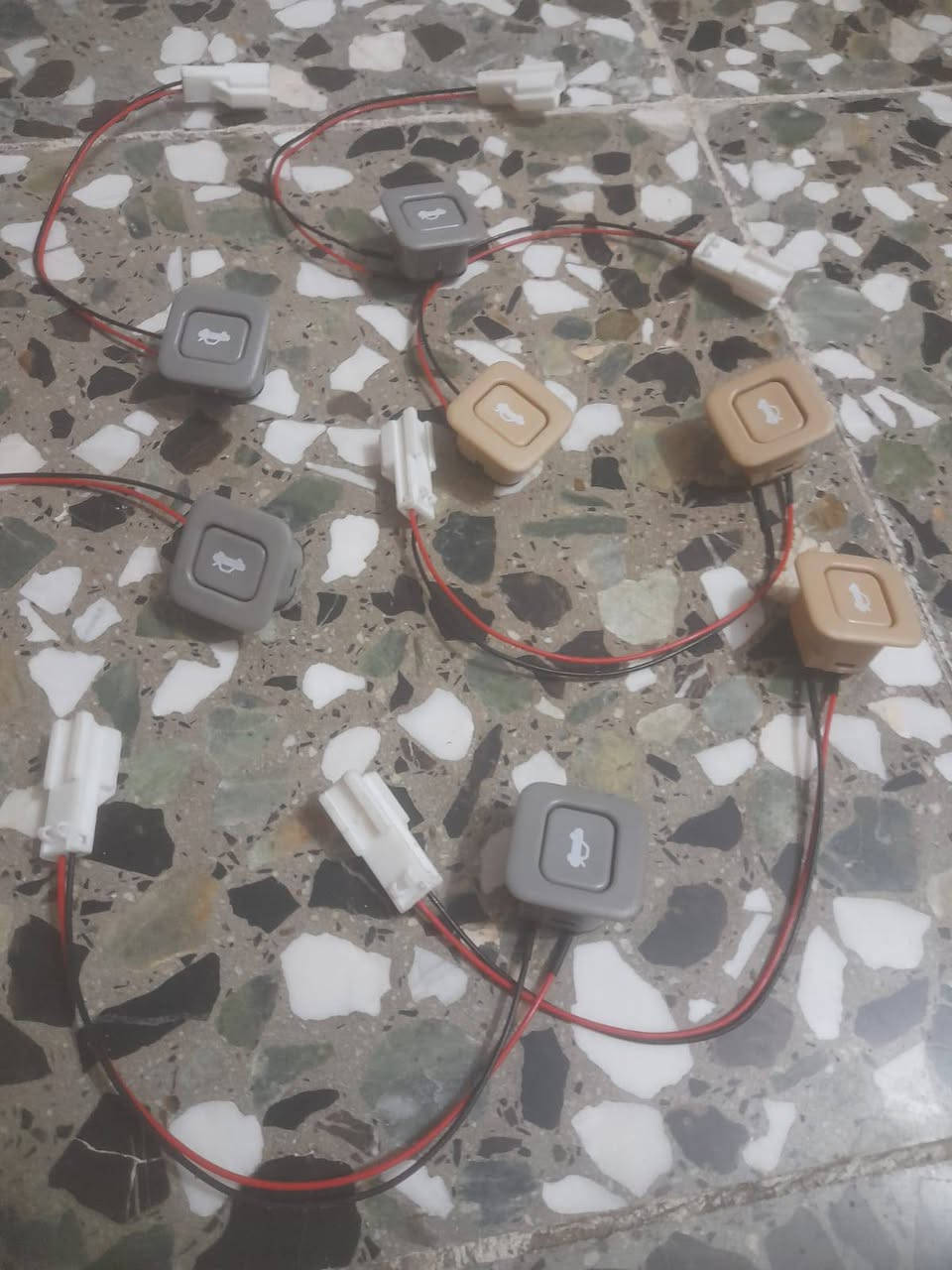 ادوات النتره مقدس تفصيخ حاويه جديد يوجد توصل جميع المحافظات ***********
