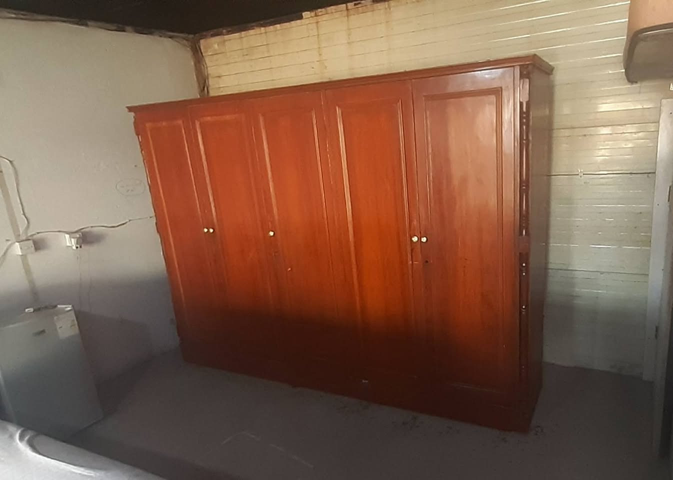 اثاث جديد ومستخدم موقع بغداد دوره داخل شقق صحه مزاد ابو علي *********** وتساب بغداد, العراق
