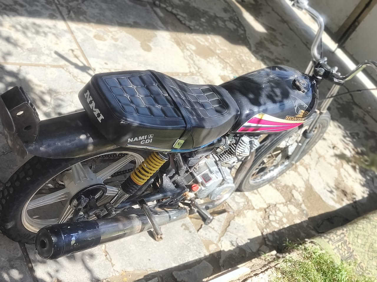 سلام عليكم دراجه للبيع مكينه ٢٠٢٠ والشاصي ١٣ لا لحيم ولا فطر ولا عواج شوفت عينك مكاني ديوانيه اسكان  اوراق اصولي ***********
