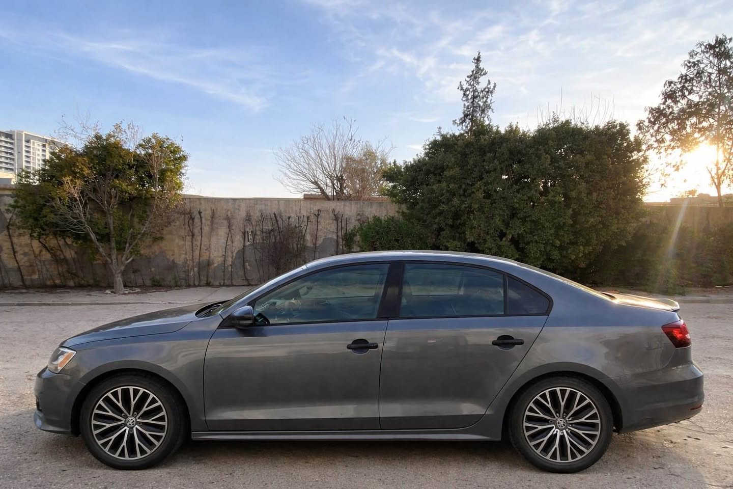 ‎جیتا 2017 S 

‎سێ پارچەی سبوغە ، بۆنیت و چاملخ و سندەق
‎مەکینە و گێر بە شەرت نەکرایتەوە
‎بێ ناو گرتن و ئرباگ سستەمە 
‎مەکینە V4_1,4 تۆڕبۆ 
‎ڕەقەم هەولێر سەنەوی نوی تا 2030 
‎ڕۆیشتن 131 هەزار میل

‎نرخ   117$ و مەجال بەس فرۆشتن
بۆ پەیەندی : 3631 310 0750 أربيل, العراق


**إذا كنت صاحب هذا الإعلان وتريد حذفه لأي سبب، رجاءا أرسل رسالة إلى الدعم الفني**