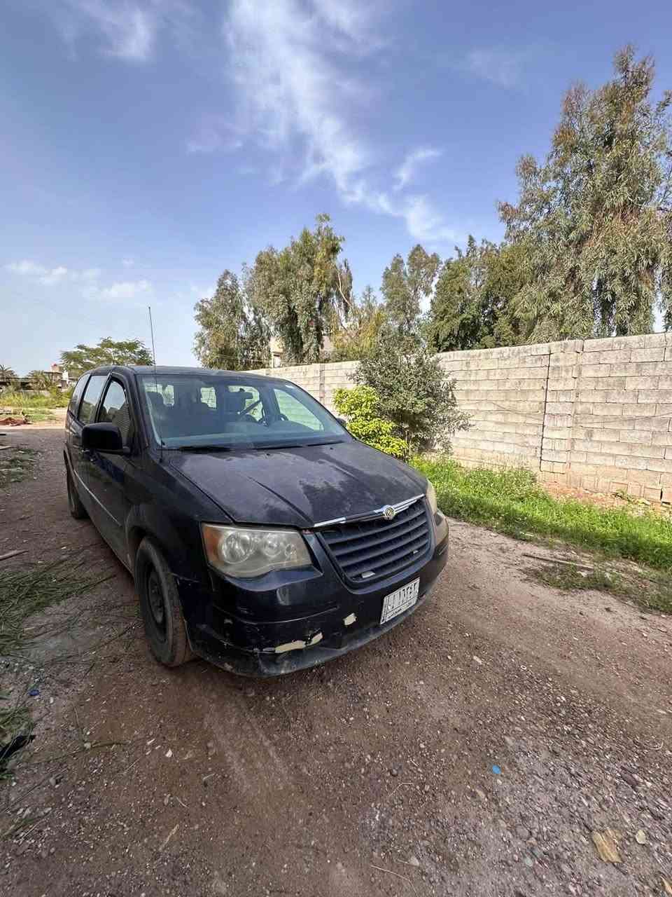 كلايسلر تاون 2008
بيه تصلحيات بسيطه 
تحويل مباشر سنويه ل 2028 كير ومحرك مكفولات. تبير شغال بس يحتاج غاز. مكاني بغداد  سبع قصو الاوسمة ***********
