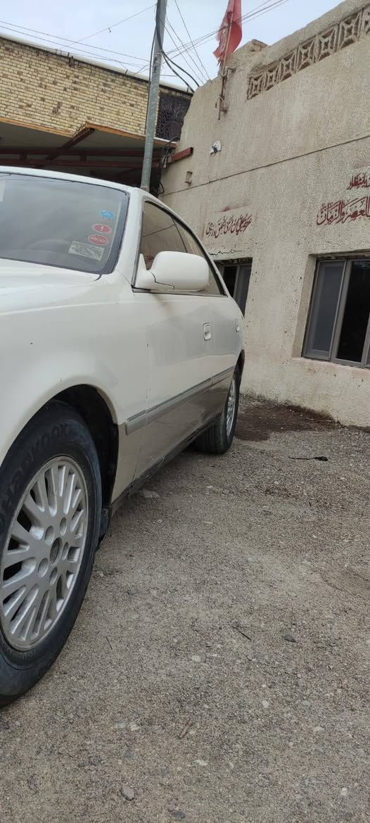 سلام عليكم
مارك 2000 محرك ونجي كير محرك مكفولات اربع بيبان جدد دواخل نضيفه بيها ضربه خفيفه رقم ميسان السنويه منتهيه بشهر الواحد صاحبها يريد مداور 
السعر المطلوب 57
المكان البصرة - قضاء المدينة 
للاتصال :***********
حدادية جديدة ونظيفة 
تخم تاير جديد
