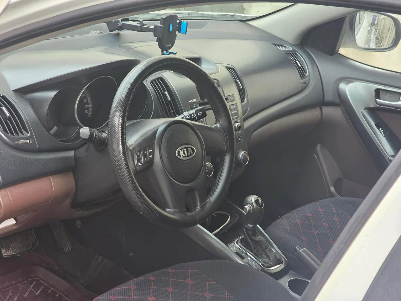 کیا سیراتۆ مۆدێک  ٢٠١١ 
سێ پارچە بۆیاخ  ناوی گرتووە سەنەوی رەقەم و ژینگە هەتا ٢٠٢٨ تازەیە 

هەموو گیانی بە شەرت قەپات مواسەفات 

***********
***********
خوار بازار رانية, السليمانية
