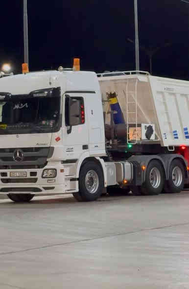 للبيع اكتروز موديل 2016 سنگل خلفي بيع فقط راس رقم سليمانيه سنويه جديده هزه جديده مذكور بلسنويه قلاب 4 محاور سياره تخم تاير مكفوله مابيها نقص للاستفسار *********** رجاً مو شراي لا تتصل
