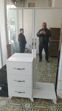 ميز تواليت مستعمل نظيف 07517016567