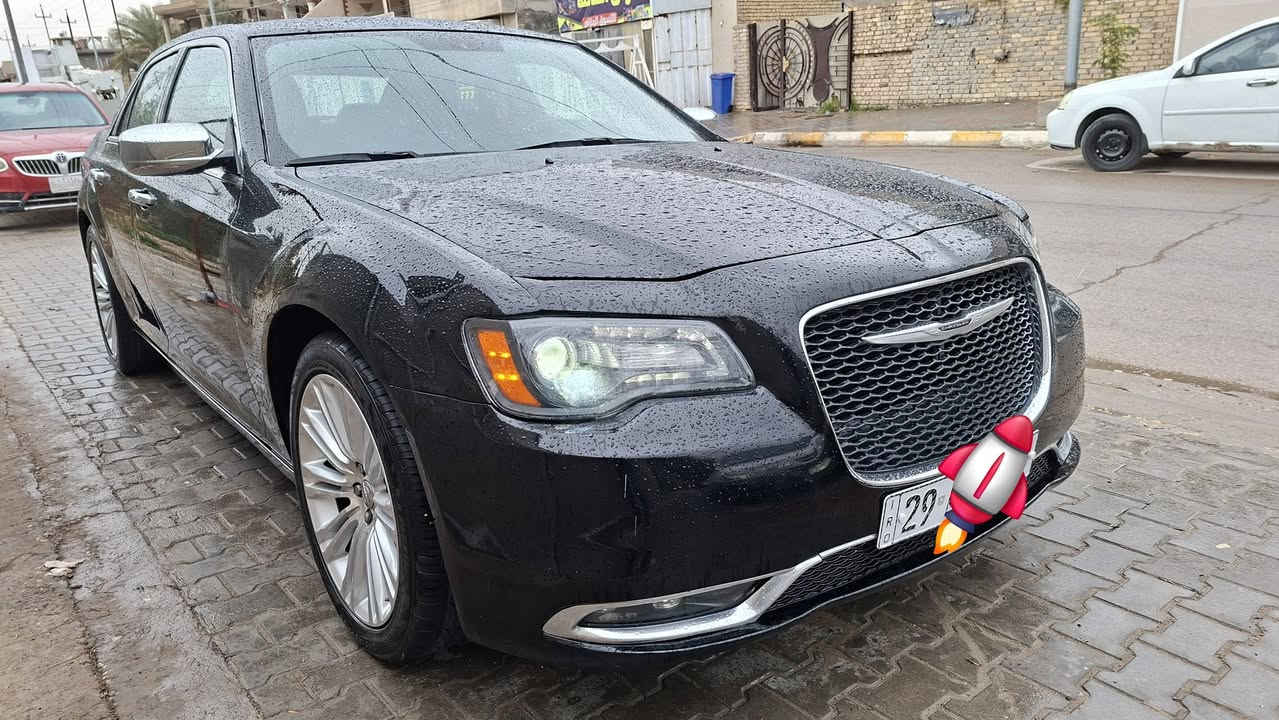 السلام عليكم
اوباما 2013 s 
 مواصفات S   معروفه 
محرك ٣٦٠٠ 
كير طيار 
ماشيه ٢٤٠
رقم واسط جديد باسمي 
السياره حادثه جاملغ خلفي وامامي فقط بأمريكا وبيه صبغ كلير 
وحاليا صبغته عام بدون حادث بدون كلشي وعندي تصويره قبل لا تنصبغ  ومن صبغت صور وفديو توضيح قبل اقل الشهر صبغته
السعر ١٤٥ وبيه مجال 
مكانه واسط مركز مدينه 
اتصال  ***********
