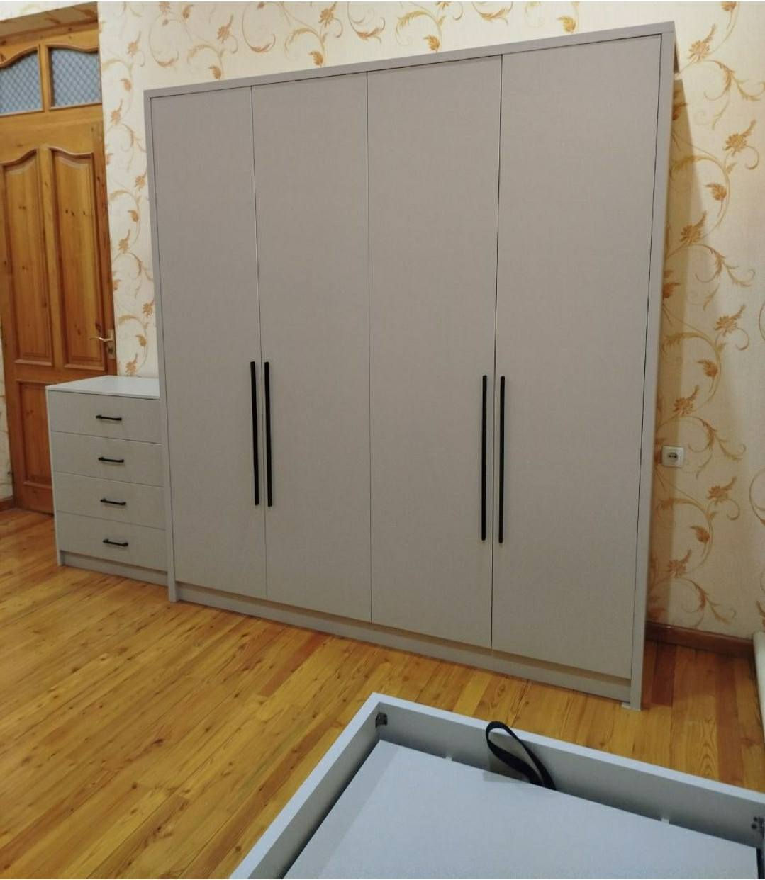 معمل الأثاث الأيطالي في الزبيديه 
العنوان/ واسط قضاء الزبيديه 
           خلف محطة وقود 
         مجاور مدرسة سكينه 
    ***********
