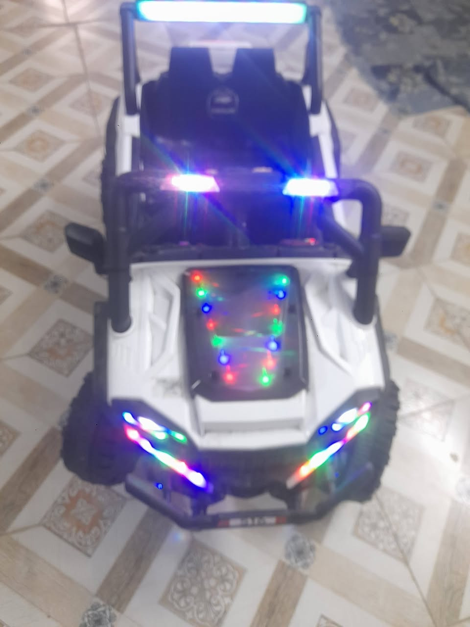 سلام عليكم سياره شحن مال أطفال جديده مستعمله ساعات مكفوله اخذتهه ٢٢٠ الف اريدهه ١٥٠ الف مكاني الزعفرانيه يم عمارات سعيده ***********توصيل ماعندي كلشي ذاكر بالفديو اخوان تحياتي ادمن
