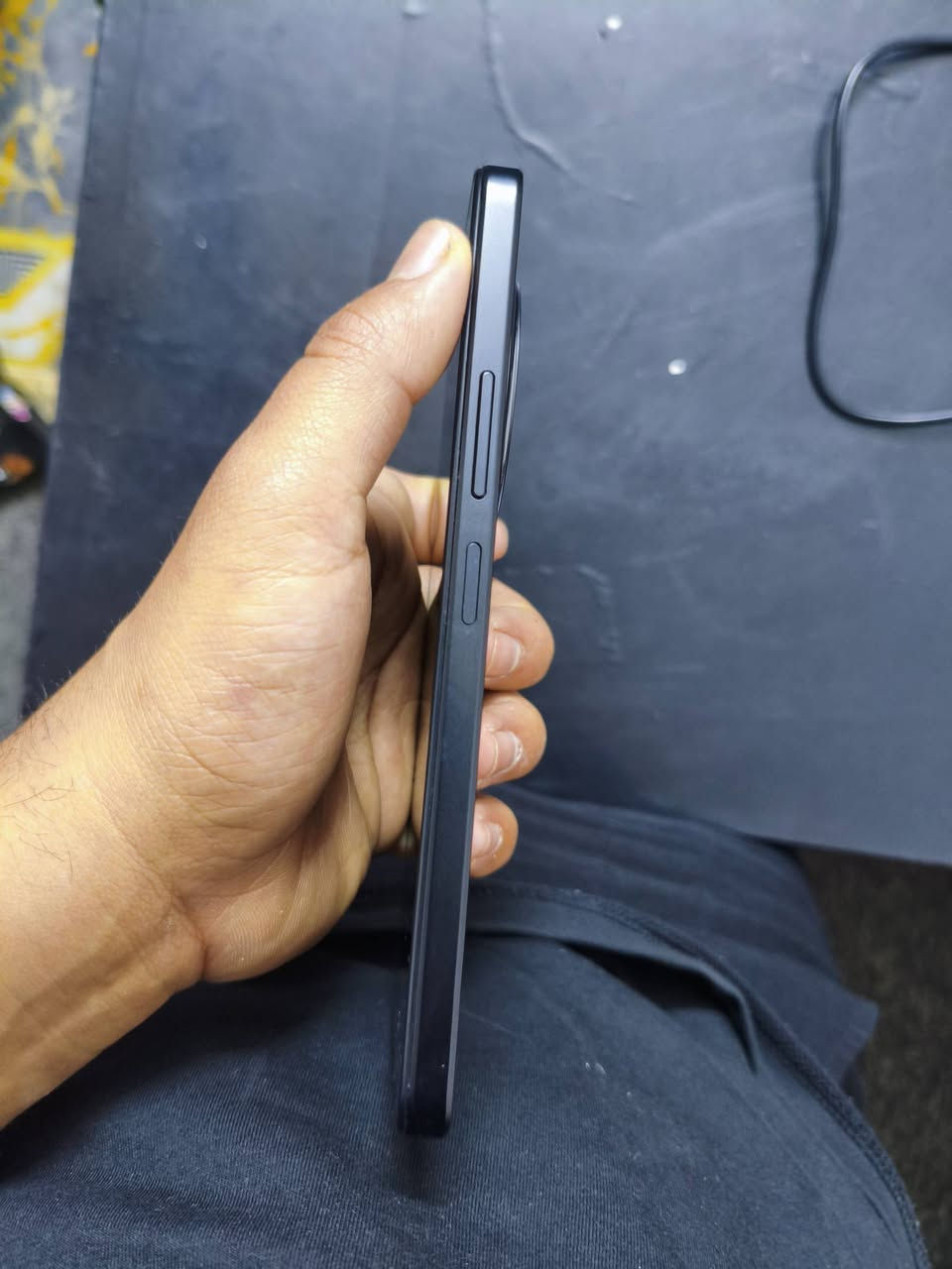 سلام عليكم اخوان جهاز ريدمي
للبيع جديد استخدام بيت أقل الشهر 
ذاكرته ١٢٨ 
بطاريه 5000 ميصرف شحن 
غراضه كامله شاحنه وكارتونه 
سعر90 الف جهاز يكون ثانوي وخدمي كلش
او يكون جهاز شخصي 
مكاني بغداد
***********
