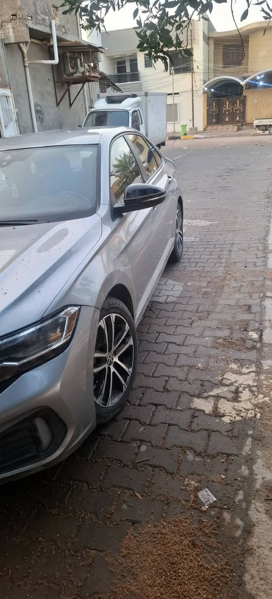 السلام عليكم
سياره فكس واكن جيتا 
موديل 2023
وارد أمريكي 
ماشيه 40 الف 
مكان اليساره كربلاء 
***********
السعر 140
