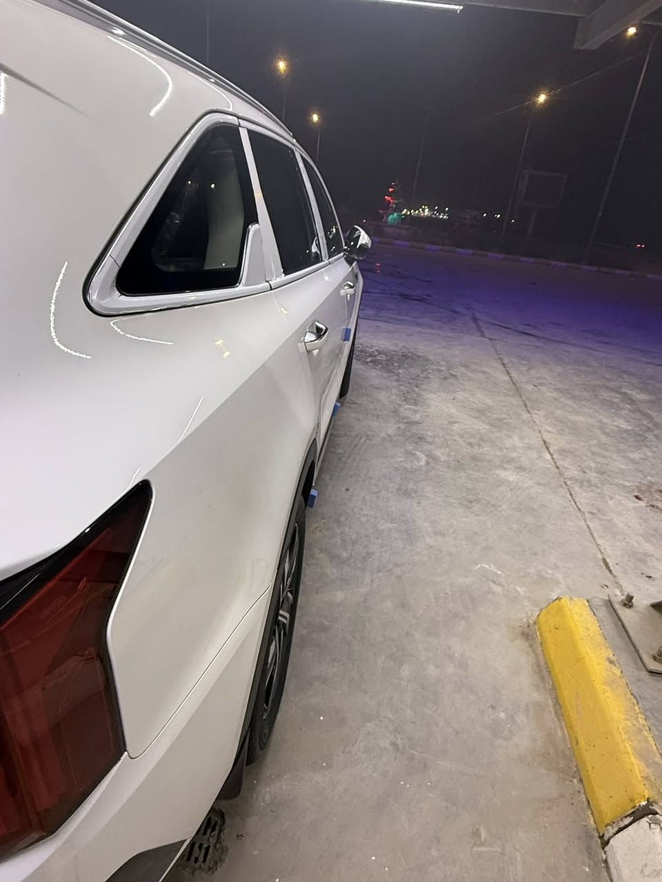 السلام عليكم سورنتو للبيع خليجي موديل ٢٠٢٣ سياره مكفوله كفاله عامه  من كلشي سياره جديده معنى كلام. مكفوله من كلشي سياره فول موصفات عدا بنروما  باقي موصفات معروفه شركه دوليه العراقيه  سياره مدوشمه.  سعرها ٣٠٥وصارف عليها الله شاهد بانزين محسن دهن درجه أولى سياره جديده. حيل ماتصور تجي شوفها بعد احلى من صور ماشيا ٢٧. حقيقي  رقم هاتف ***********
