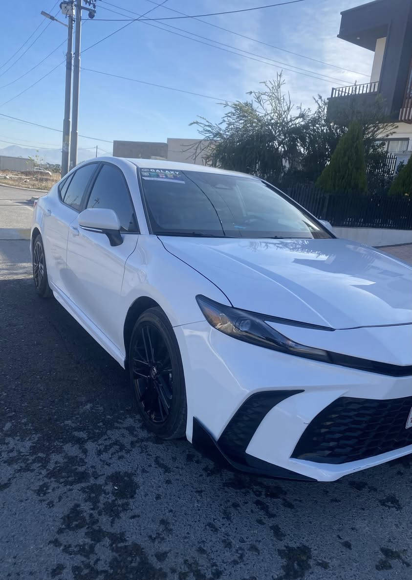 کامیری مودێل ٢٠٢٥هايبيردHEV
رەنگی سپی 

ئێرباکی سوكان و شانی  بيلاد سيستةم كراوة

8 هەزار رویشتوە 

مواسفات se 

نرخی 235 وەرقە کەمێك مجال

كاتي دوو  مانگي لة گةلة 

سؤنةري دةنراوة

***********

Wats app 
***********
